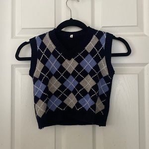 Cropped sweater vest